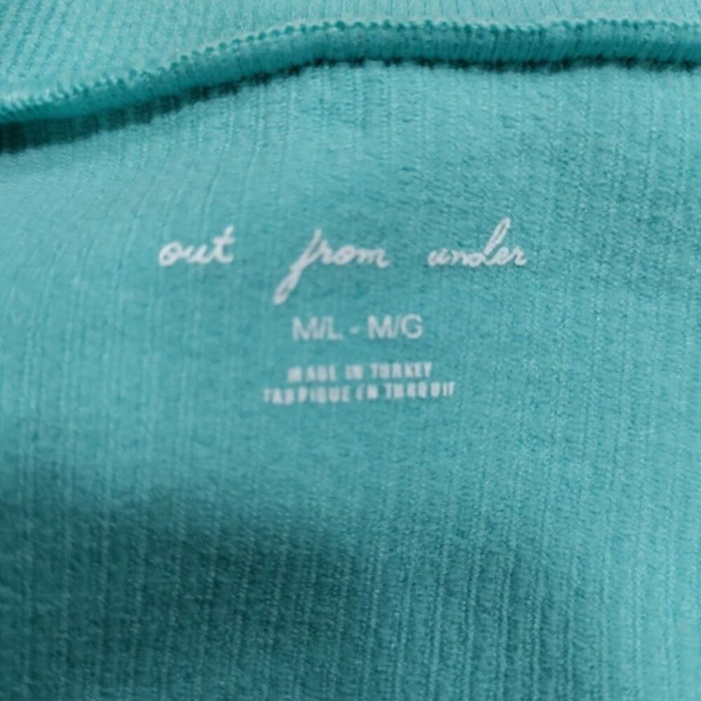 NWOT Urban Outfitters Out From Under Go For Gold Seamless Tie-Front Top Size M - Picture 7 of 10